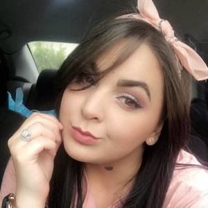 Meet your Posher, Krystal